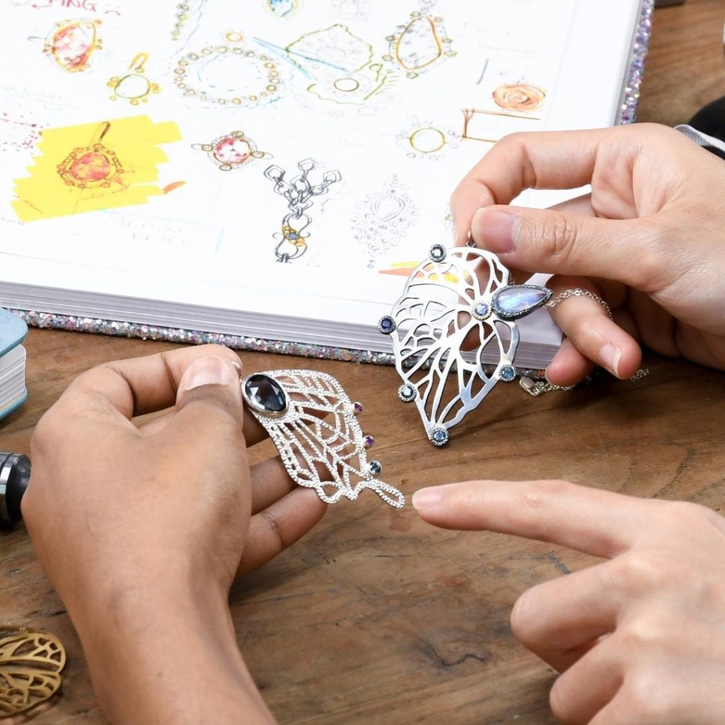 Learn how to make jewellery